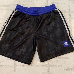 Adidas Shorts, Unique